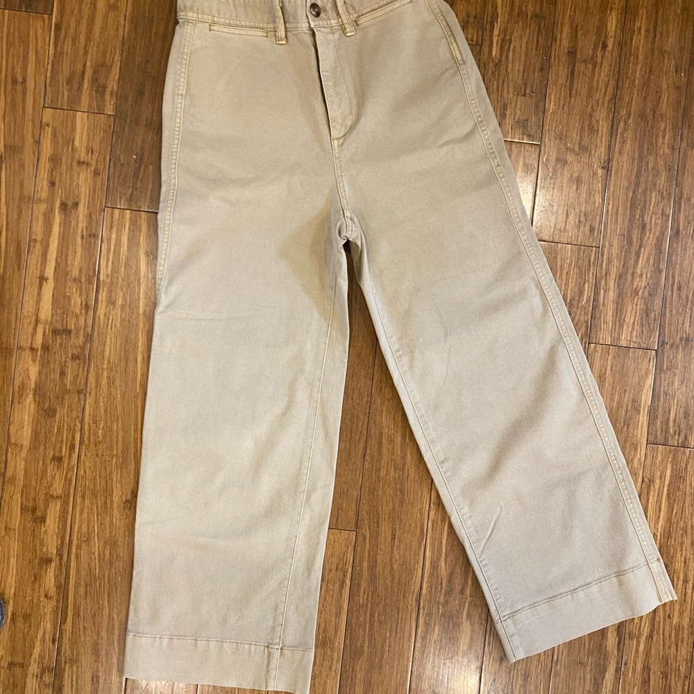GAP Khaki High Rise Wide Leg Crop